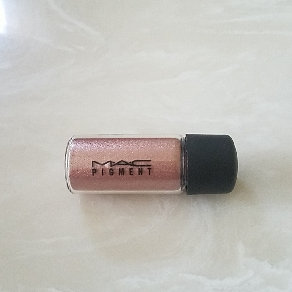 Little MAC Pigment